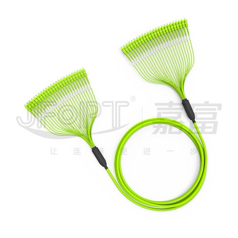 Pre Geëindigde Optische Kabel 24 die Jasje van Kern Multimode OM5 pvc 0.5m van de Bundelvezel zich met SC/APC vertakken
