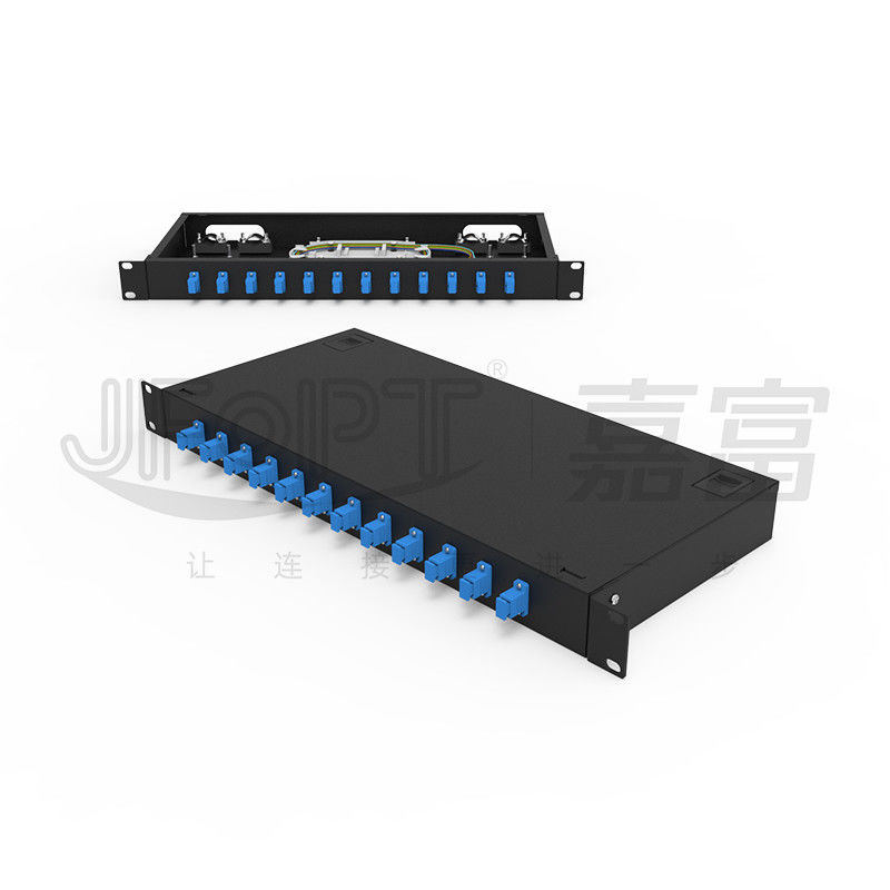 LC/SC/FC/ST Rack Mount Fiber Patch Panel 12/24core met 19 inch Grootte Deurknop Opening