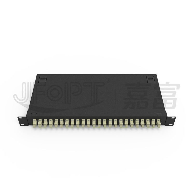 LC/SC/FC/ST Rack Mount Fiber Patch Panel 12/24core met 19 inch Grootte Deurknop Opening